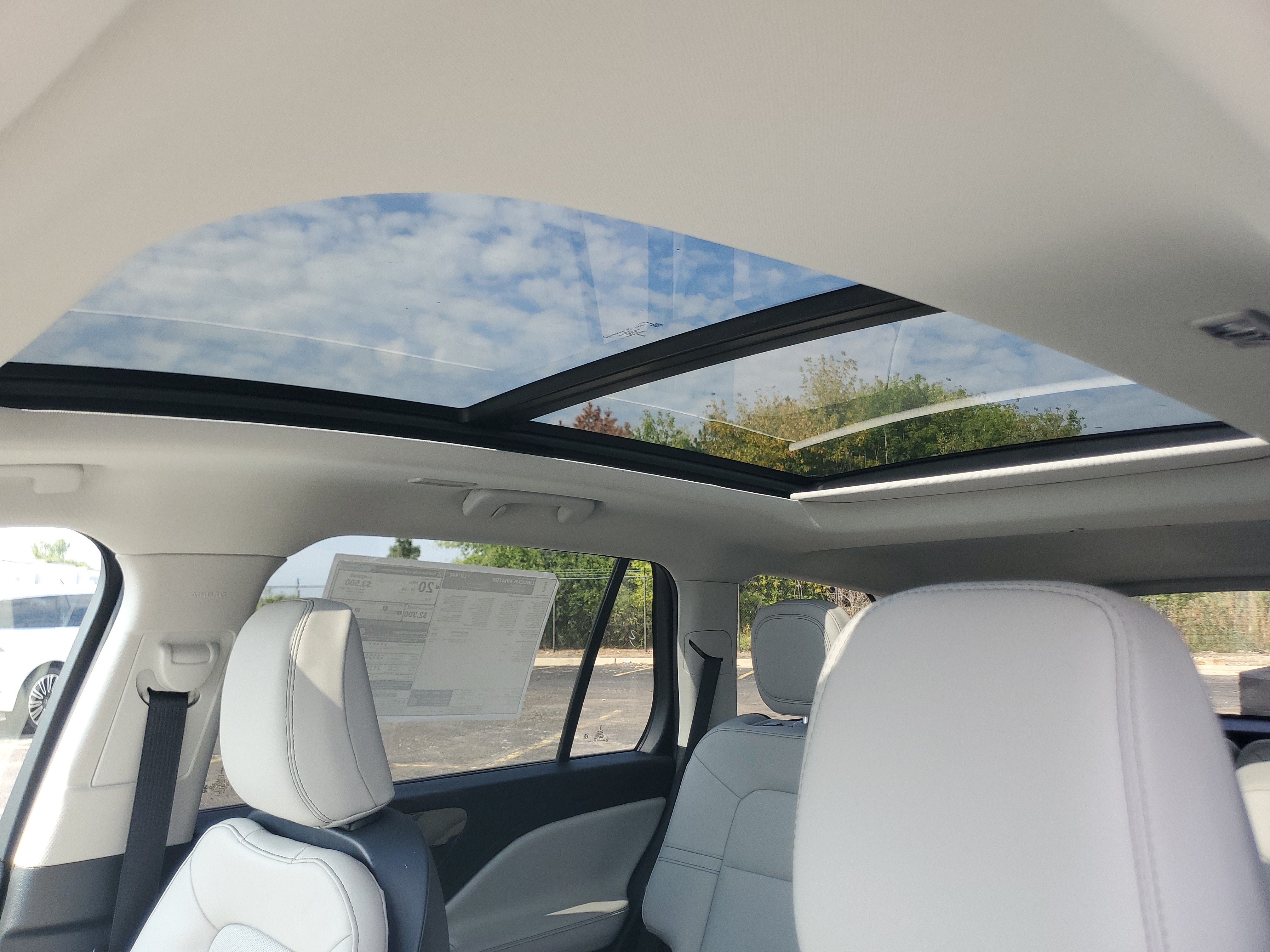New 2027 Lincoln Aviator AWD image 10