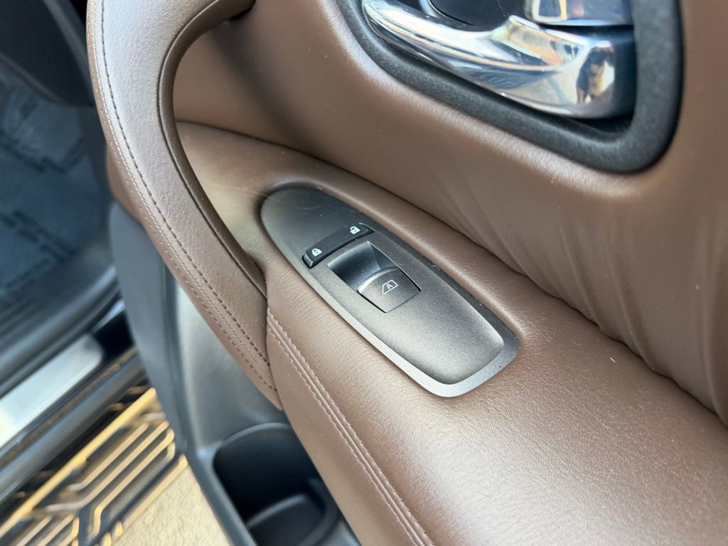 Used 2024 Nissan Armada Platinum w/ Captain's Chairs Package image 27