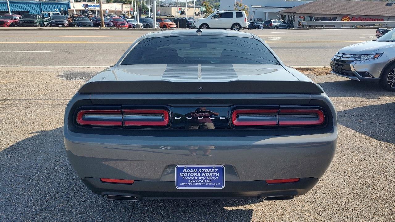 Used 2017 Dodge Challenger R/T Plus RWD image 4
