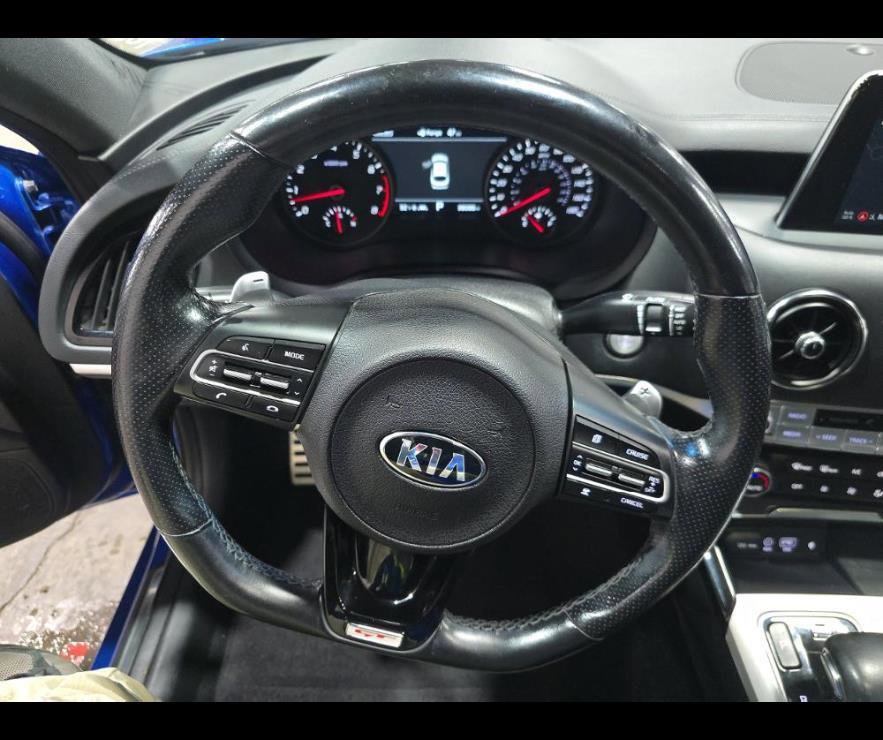 Used 2019 Kia Stinger GT2 image 4