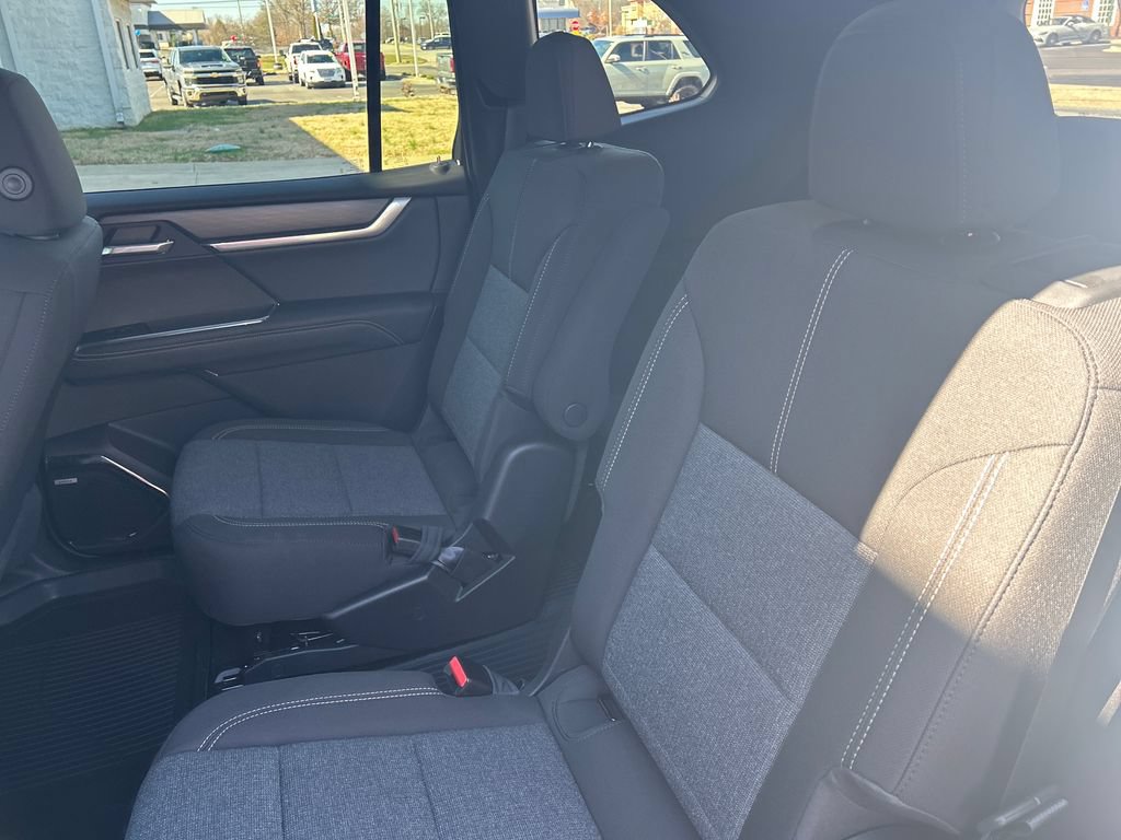 New 2026 GMC Acadia Elevation w/ LPO, Floor Liner Package FWD image 33