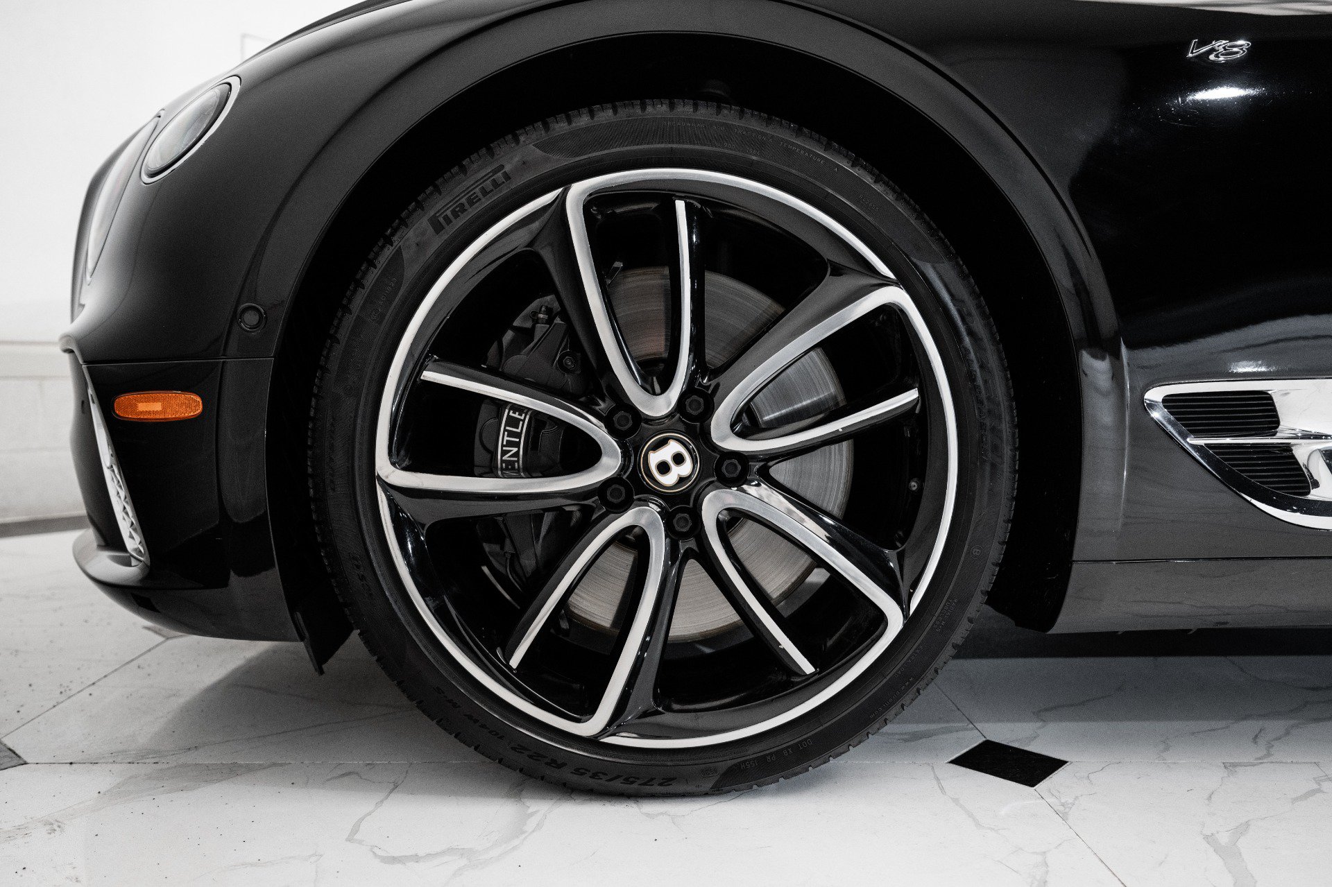 Certified 2020 Bentley Continental GT V8 AWD/4WD image 6