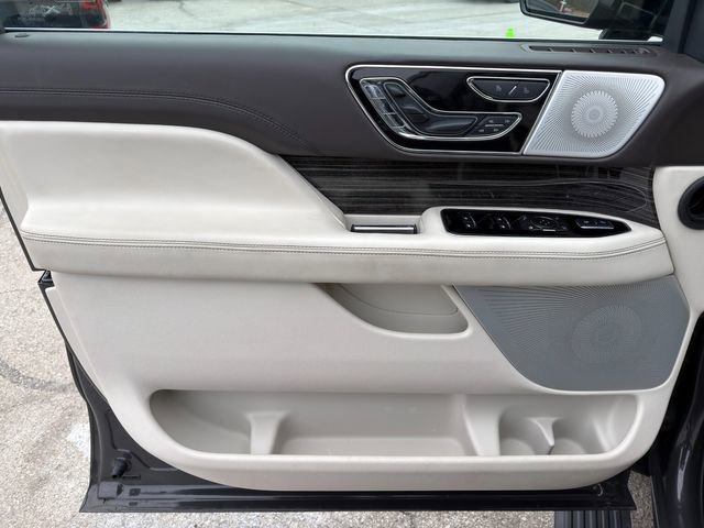 Used 2023 Lincoln Navigator Black Label image 23