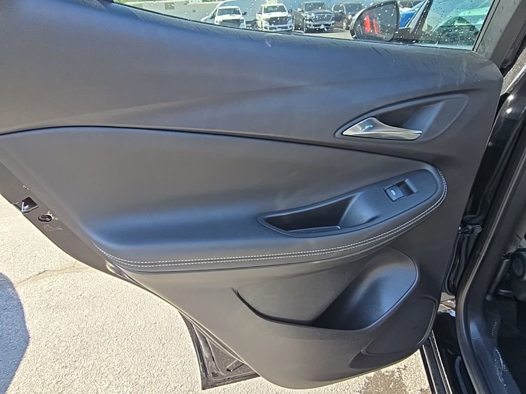 Used 2025 Buick Encore GX Preferred FWD image 46
