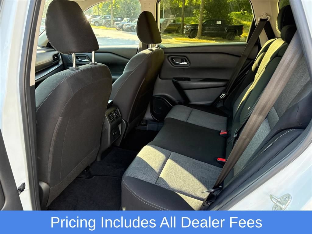 Used 2024 Nissan Rogue SV AWD/4WD image 20