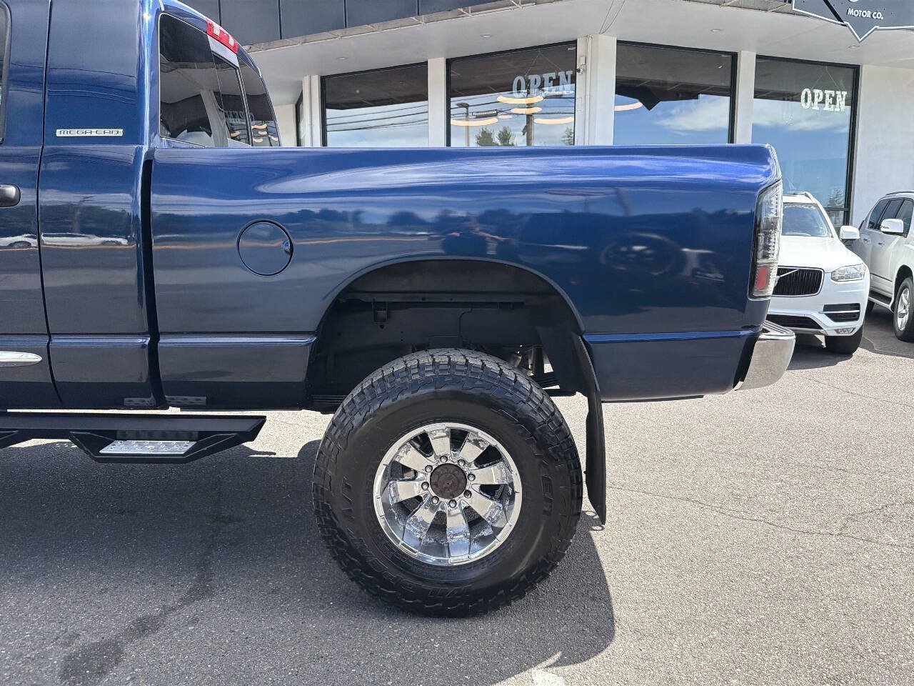 Used 2006 Dodge Ram 2500 Truck Laramie w/ Protection Group AWD/4WD image 4