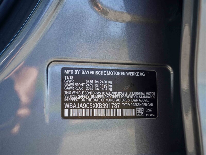 Used 2019 BMW 530e w/ M Sport Package RWD image 37