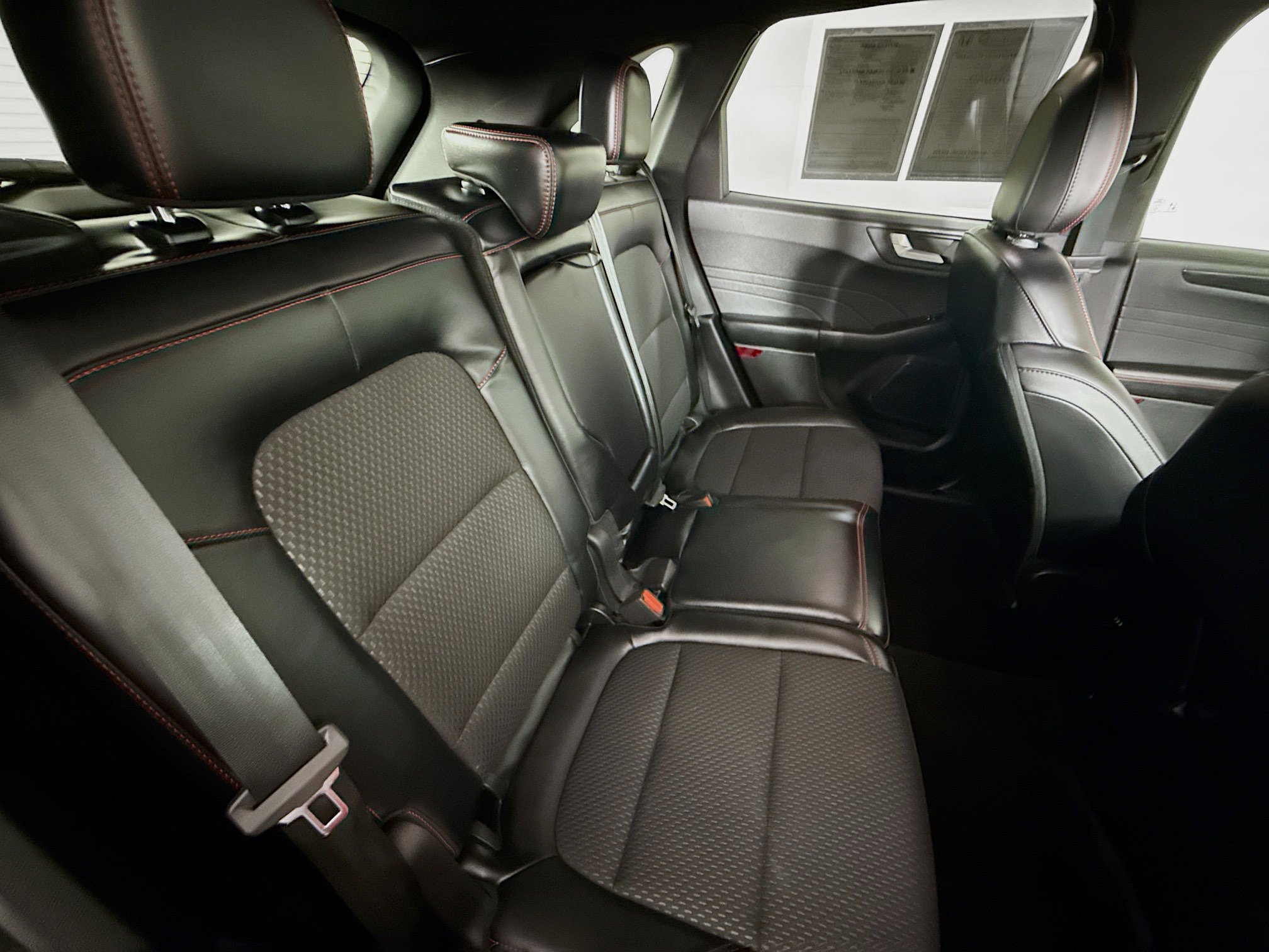 Used 2023 Ford Escape ST-Line Elite image 34