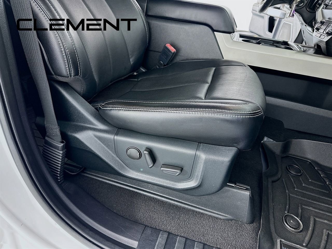 Used 2020 Ford F250 Lariat w/ Lariat Value Package image 31