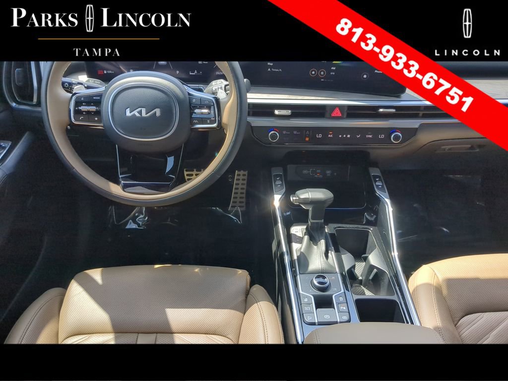 Used 2024 Kia Sorento SX Prestige w/ Olive Brown Leather Package image 13