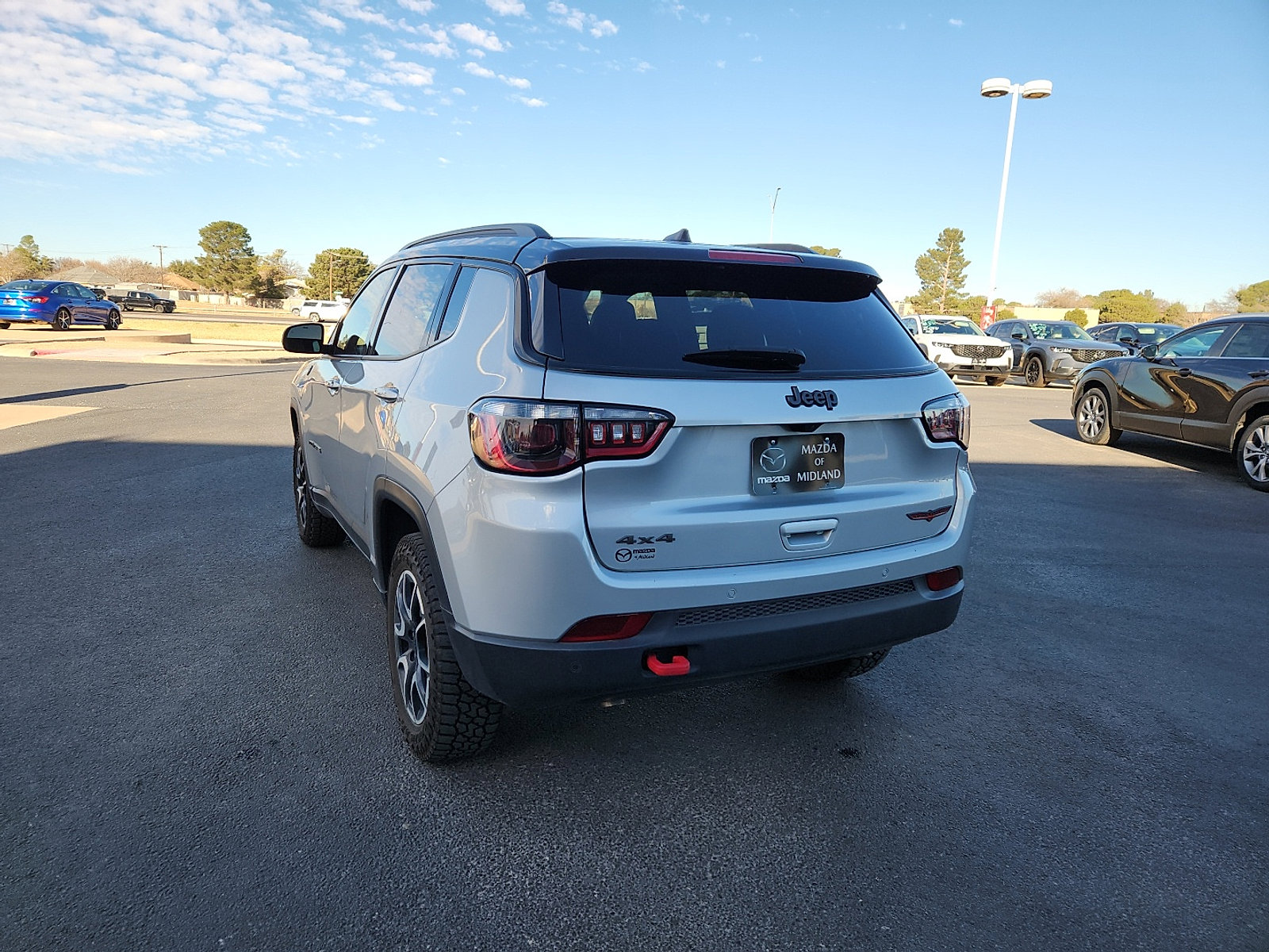 Used 2024 Jeep Compass Trailhawk image 5