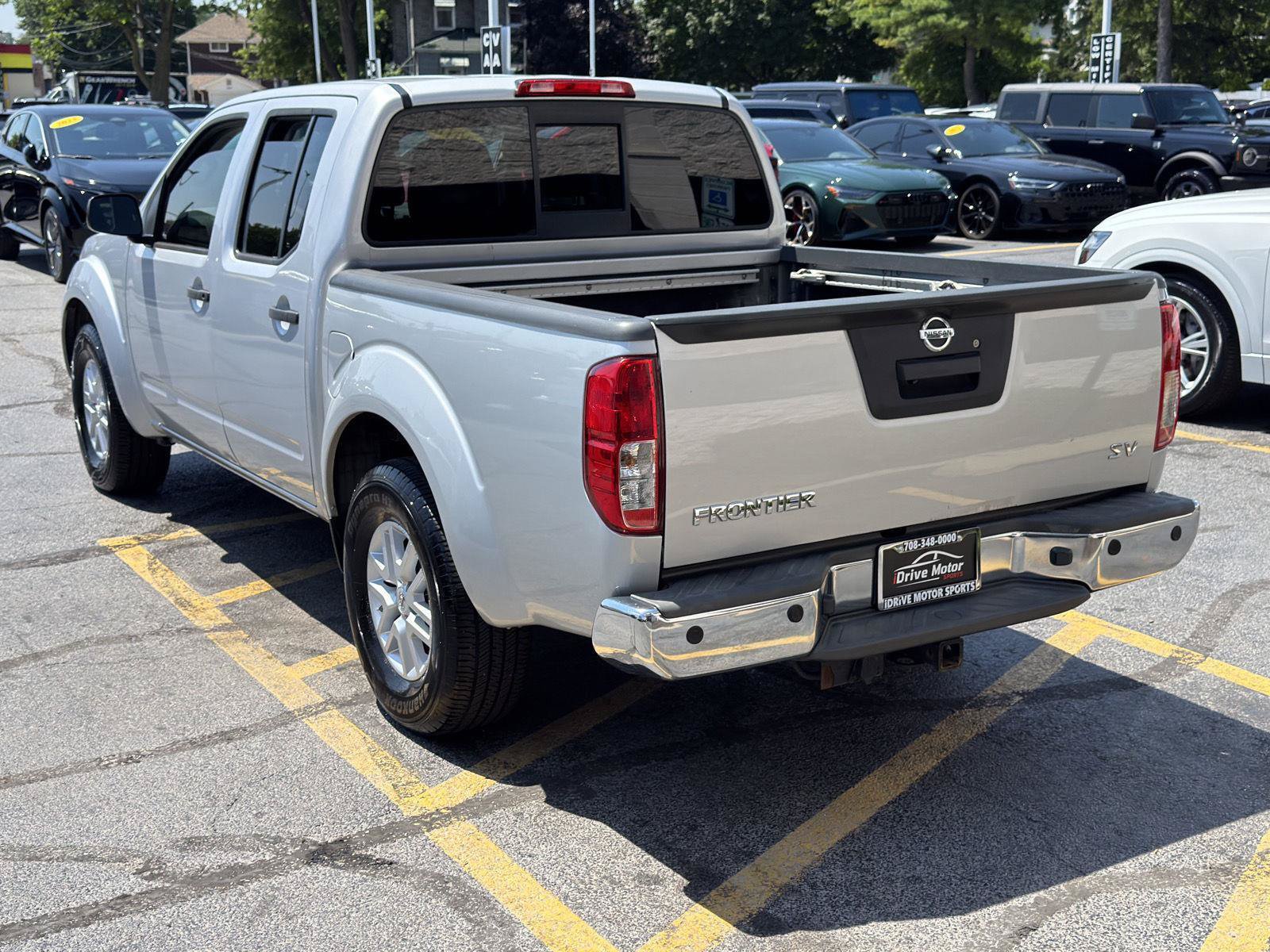 Used 2016 Nissan Frontier SV w/ SV Value Truck Package RWD image 6