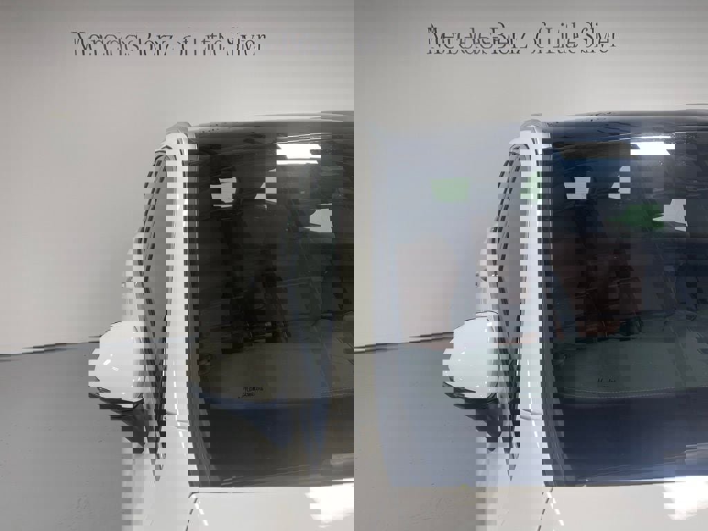 Used 2025 Mercedes-Benz GLC 43 AMG 4MATIC image 12