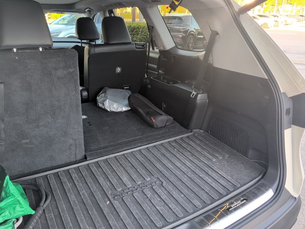 Used 2024 Toyota Grand Highlander Platinum image 11