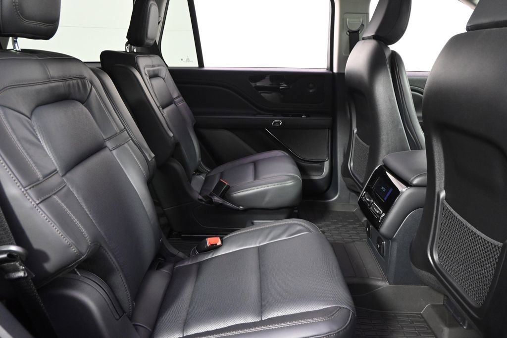 New 2026 Lincoln Aviator Reserve w/ Jet Appearance Package image 18