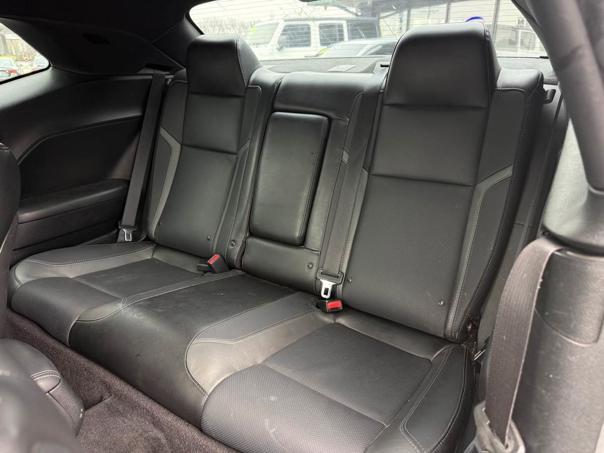 Used 2017 Dodge Challenger SXT Plus image 19