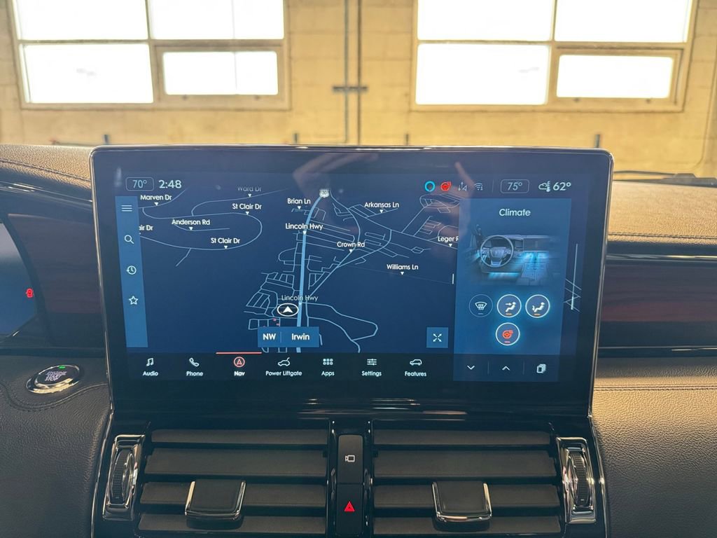 Used 2024 Lincoln Navigator Reserve image 19