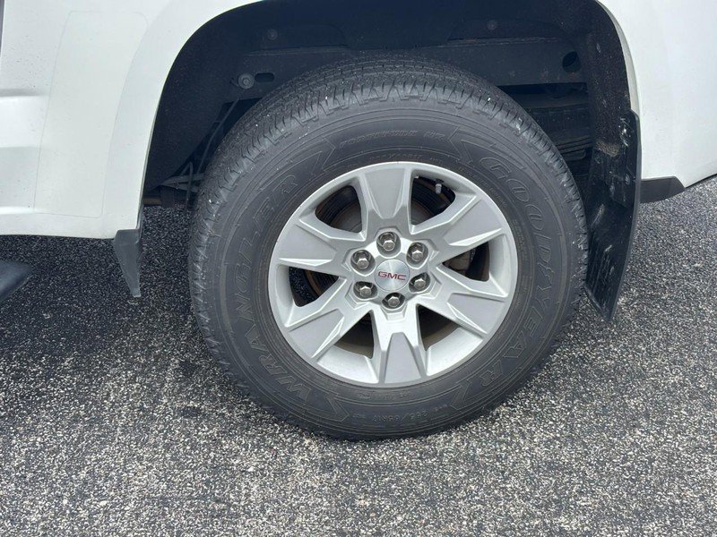 Certified 2016 GMC Canyon SLE w/ SLE Convenience Package AWD/4WD image 9