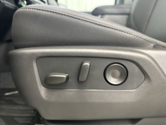 New 2026 GMC Sierra 1500 SLT AWD/4WD image 15