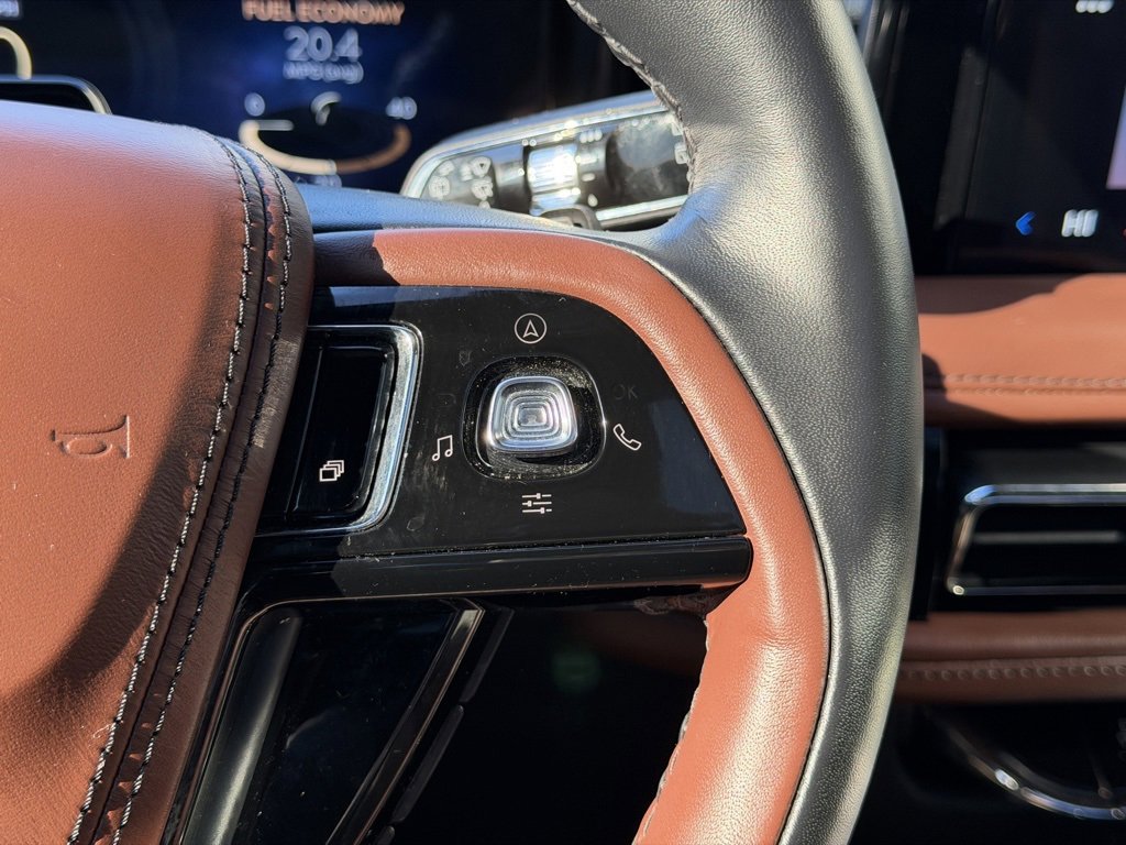 Used 2025 Lincoln Aviator Reserve w/ Jet Appearance Package image 19