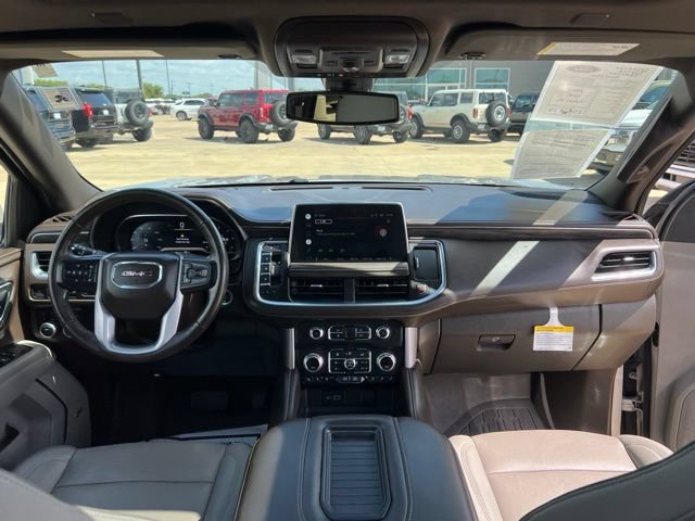 Used 2022 GMC Yukon XL SLT w/ SLT Premium Package AWD/4WD image 42