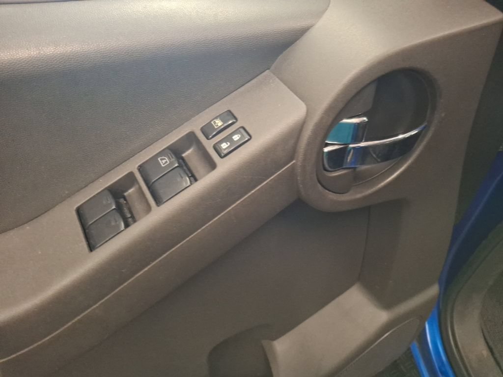 Used 2014 Nissan Xterra PRO-4X AWD/4WD image 15