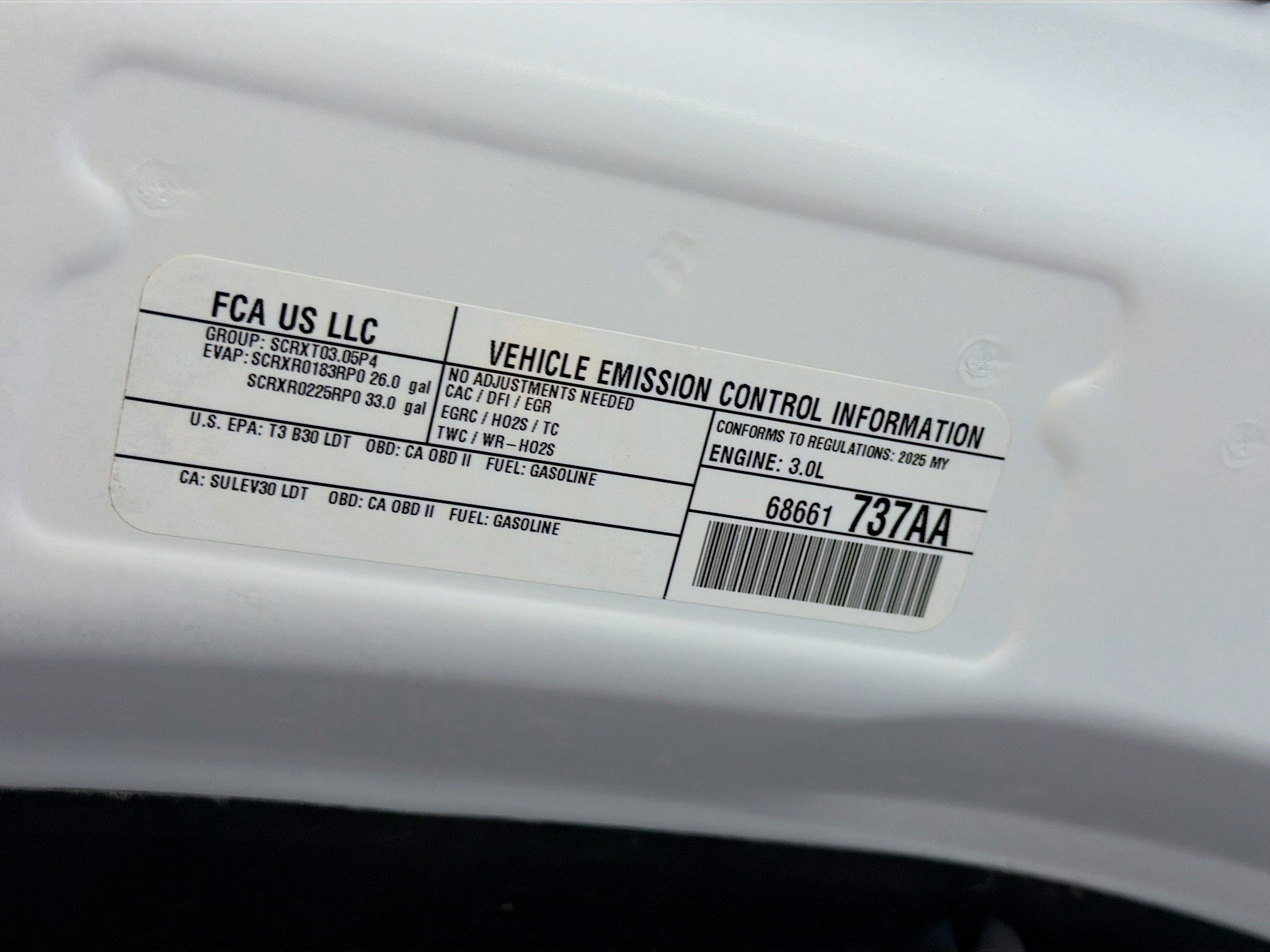 Used 2025 RAM 1500 Laramie AWD/4WD image 17