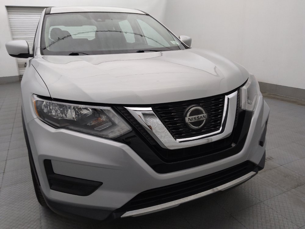 Used 2020 Nissan Rogue S FWD image 14