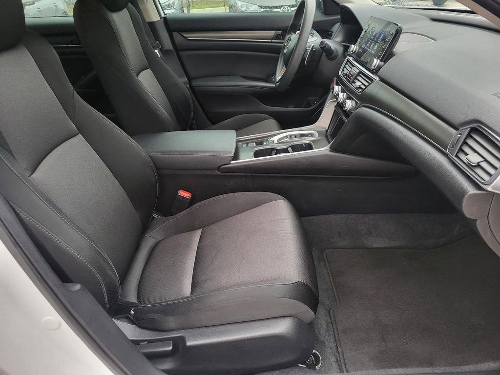 Used 2021 Honda Accord Hybrid image 9