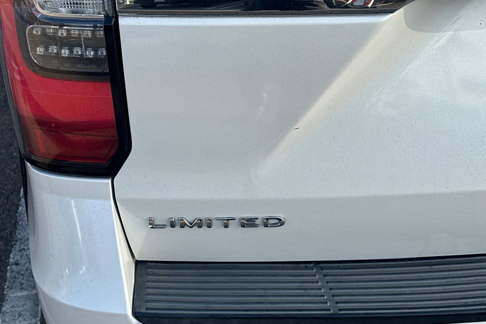 Used 2019 Ford Expedition Max Limited w/ Equipment Group 301A image 6