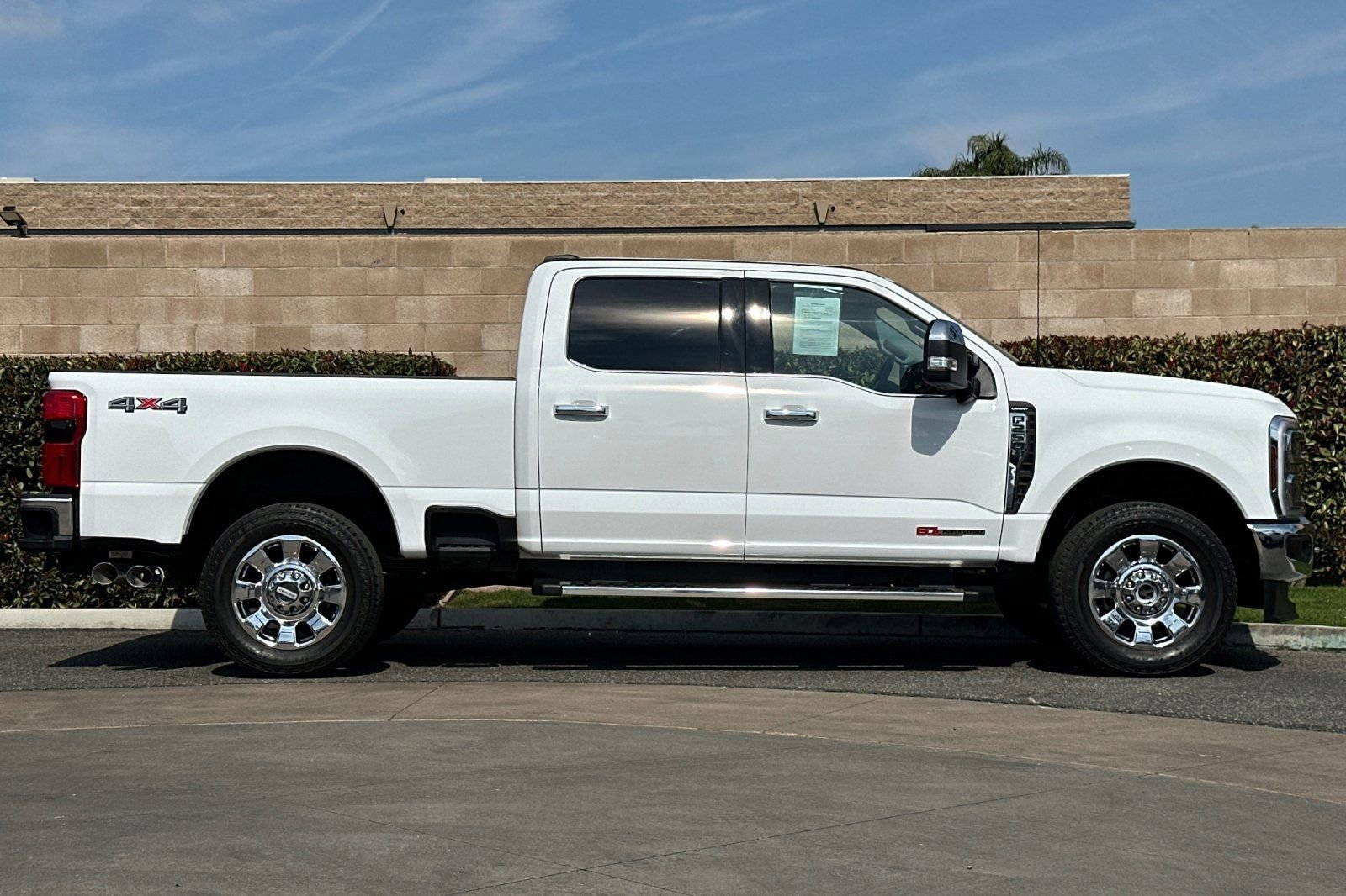 Used 2024 Ford F250 Lariat w/ Chrome Package image 3