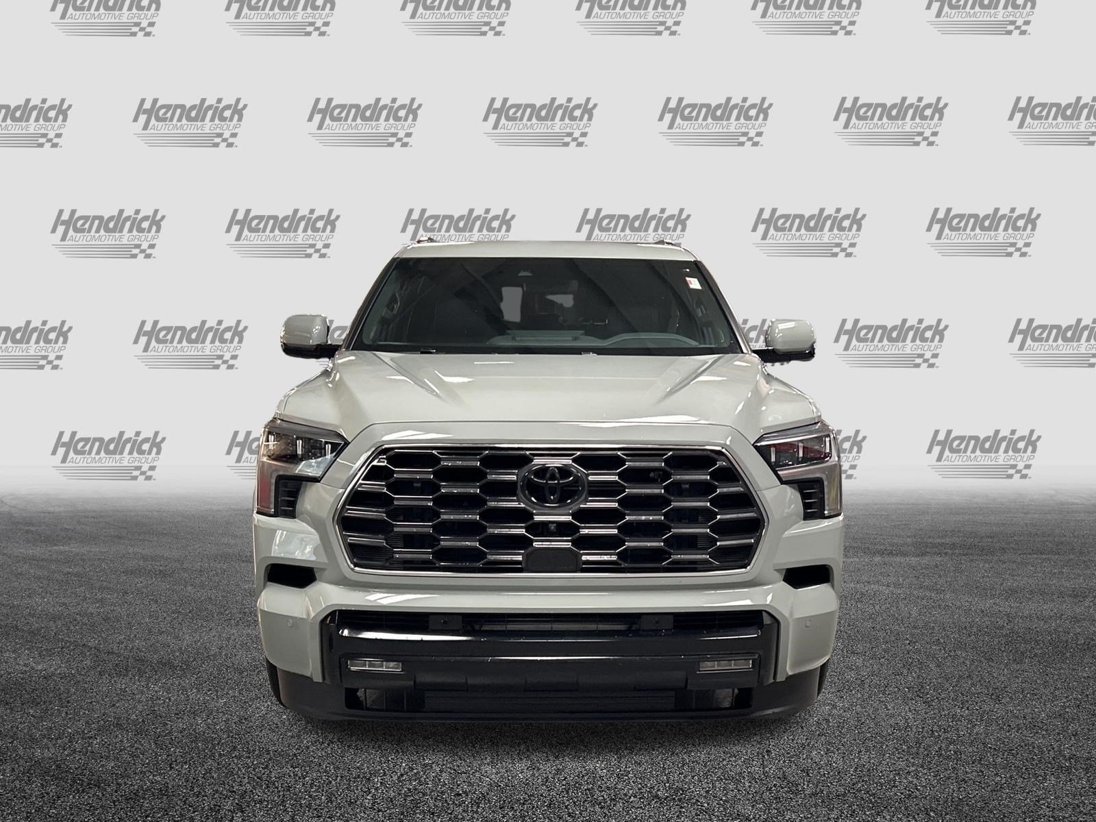 Used 2026 Toyota Sequoia Platinum AWD/4WD image 6