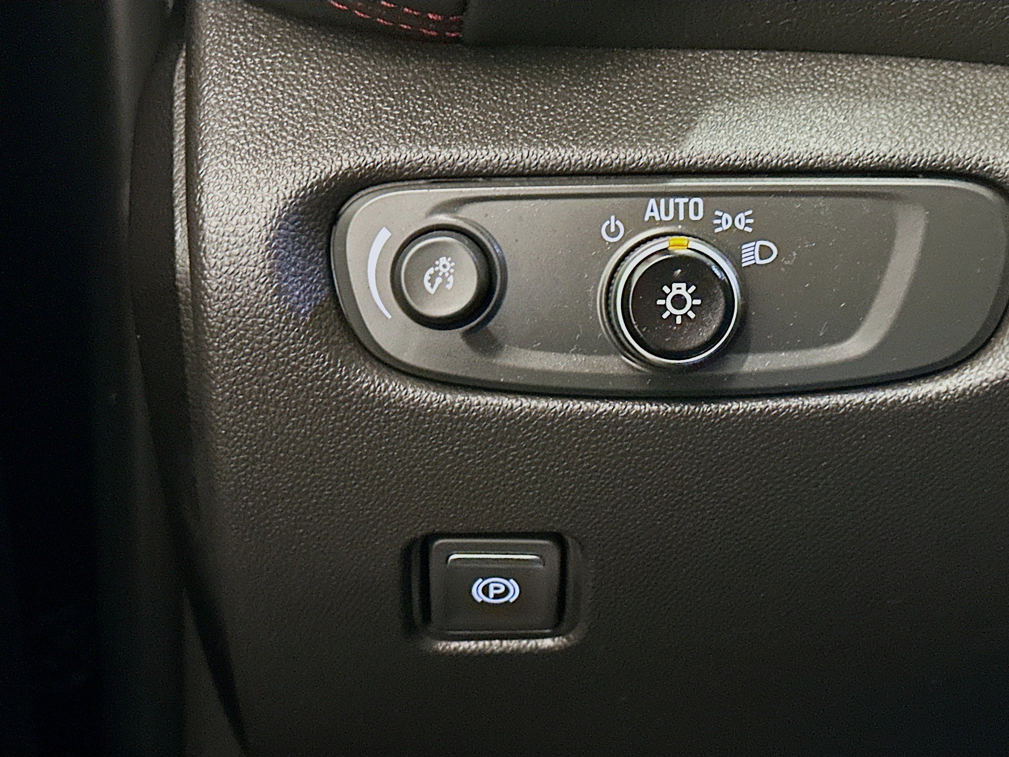 Used 2021 Chevrolet Blazer RS w/ Enhanced Convenience Package image 17