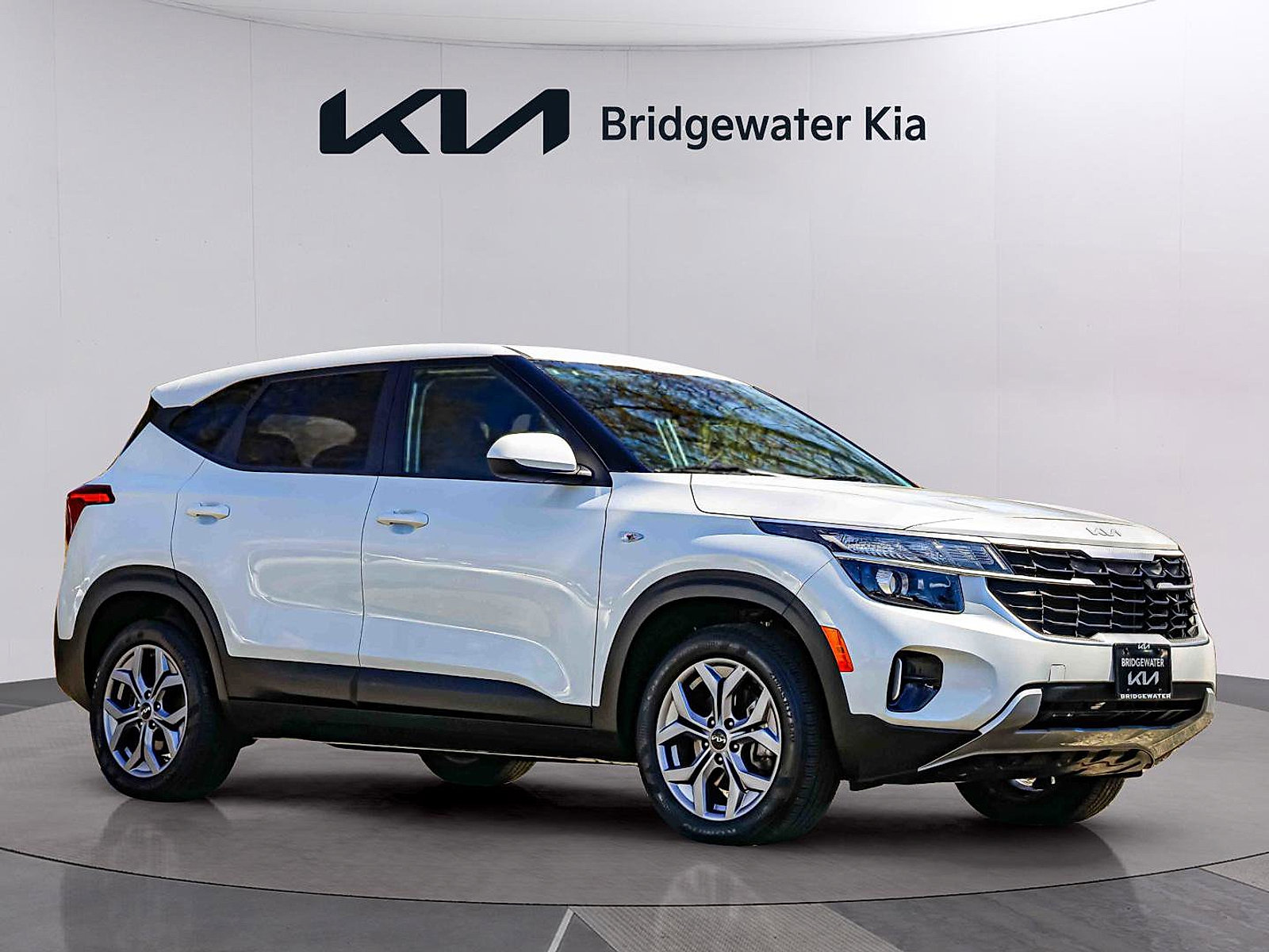 Certified 2024 Kia Seltos LX image 7