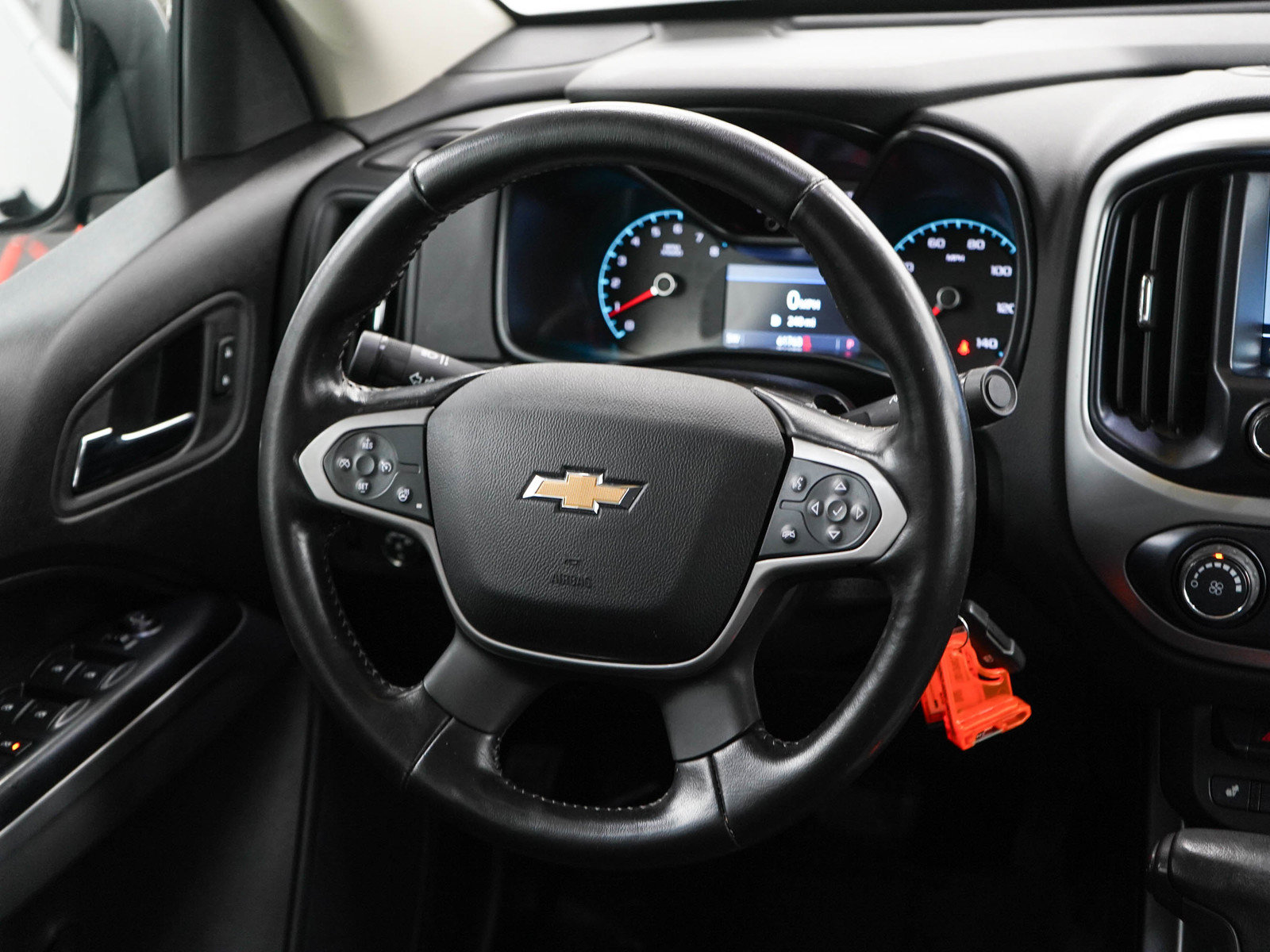 Used 2020 Chevrolet Colorado LT w/ LT Convenience Package AWD/4WD image 14