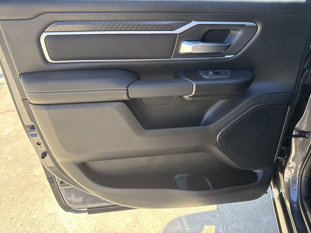New 2026 RAM 1500 4x4 Crew Cab image 24