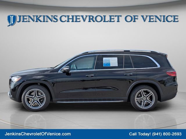 Used 2025 Mercedes-Benz GLS 450 4MATIC image 8