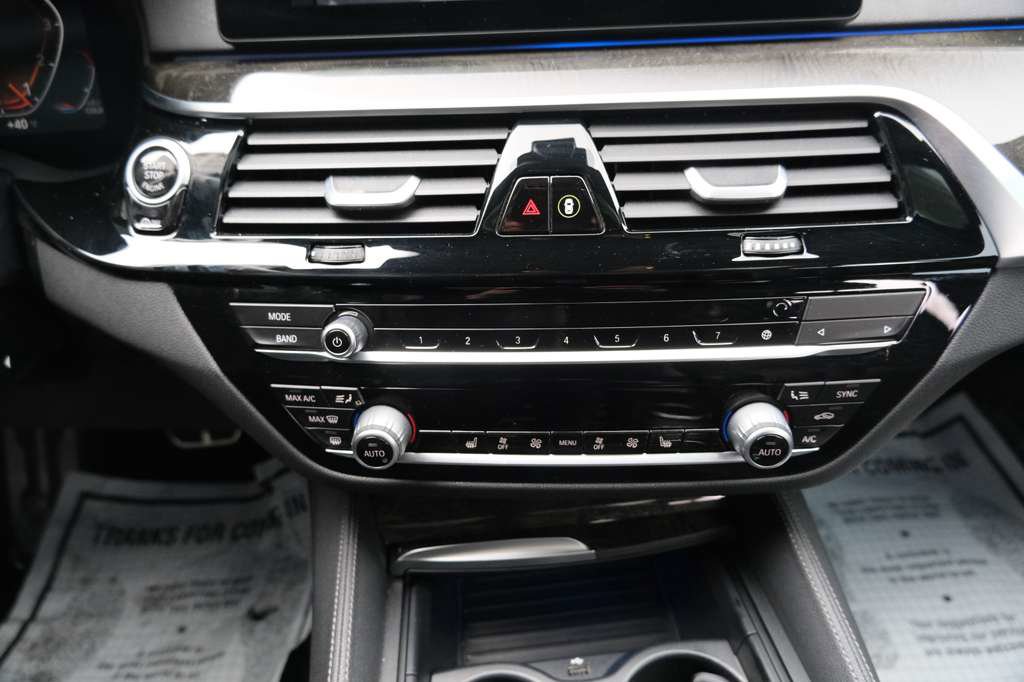 Used 2020 BMW 540i xDrive xDrive M SPORT LINE w/ M Sport Package AWD/4WD image 30