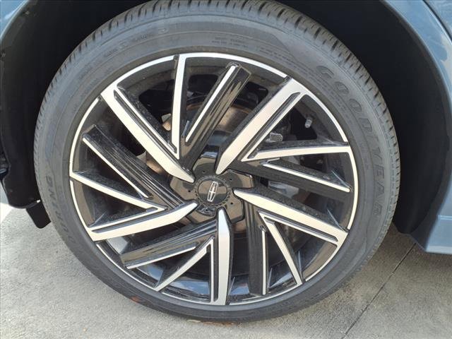 New 2025 Lincoln Aviator Black Label image 17