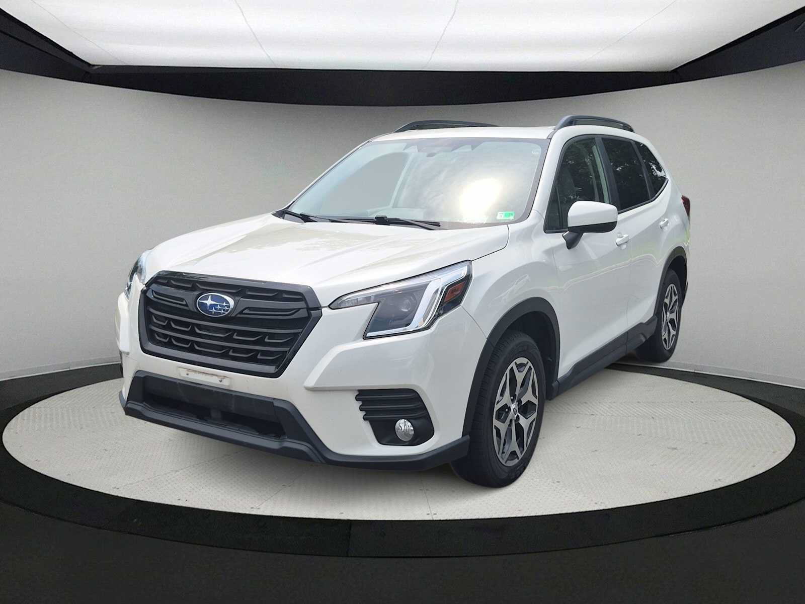 Used 2023 Subaru Forester Premium AWD/4WD image 4