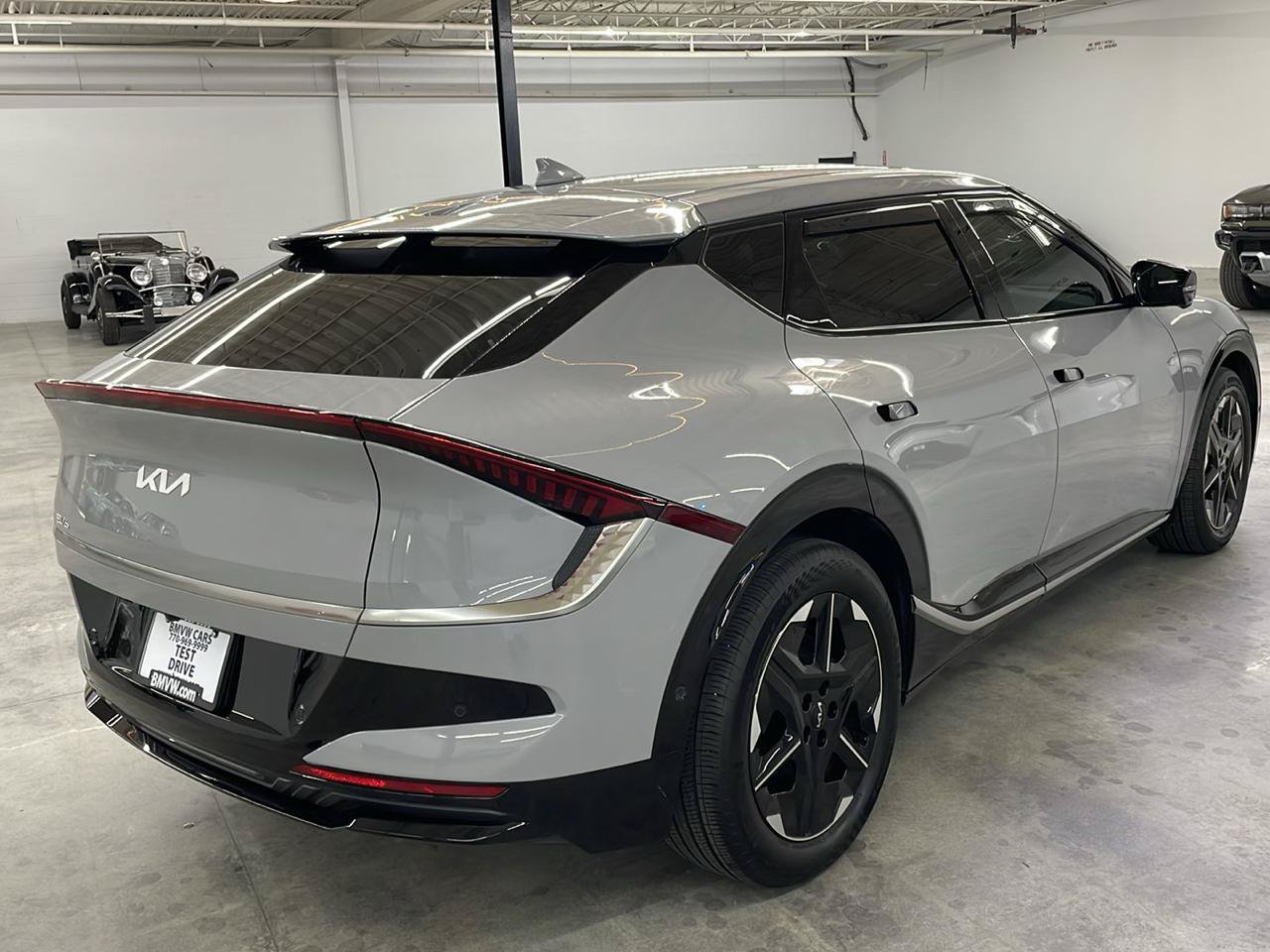 Used 2025 Kia EV6 Wind RWD image 7