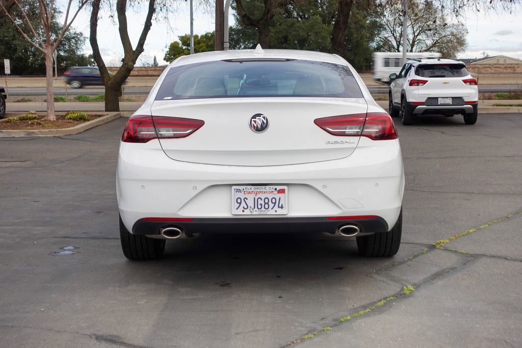 Used 2019 Buick Regal Preferred w/ Sights and Sounds Package image 7