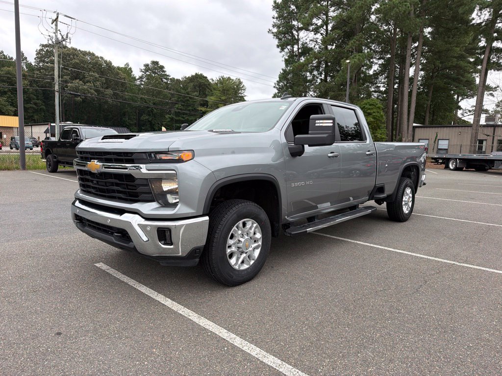 Used 2025 Chevrolet Silverado 3500 LT w/ Safety Package