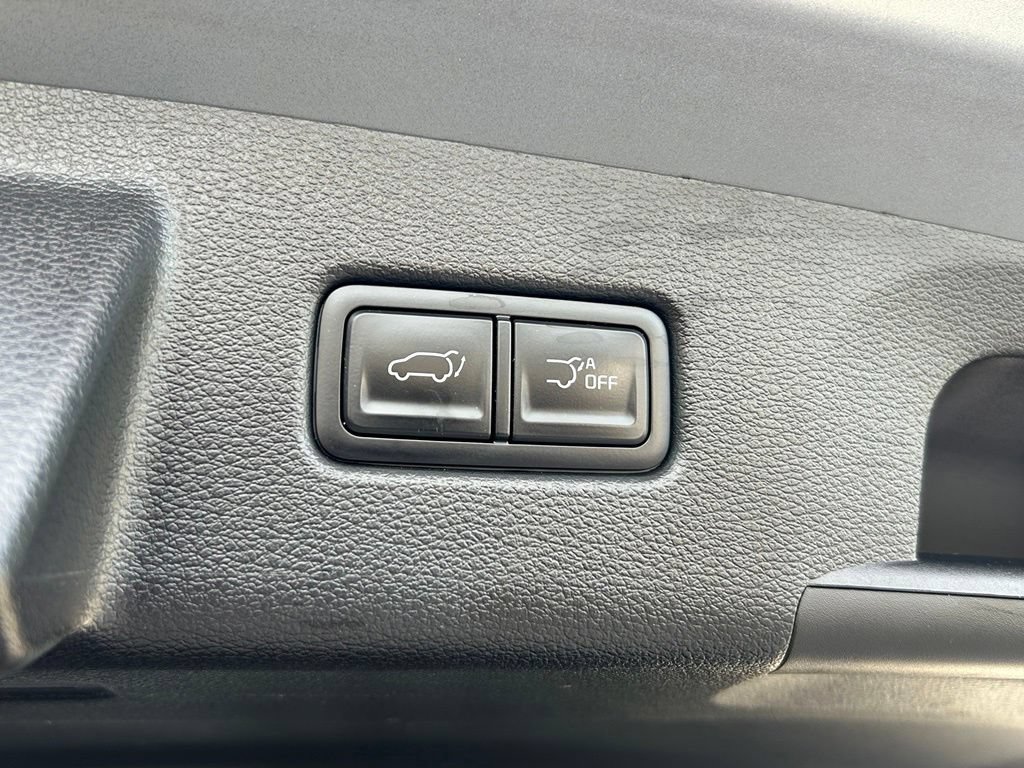 Used 2023 Kia Telluride EX w/ EX Captain's Chair Package FWD image 45