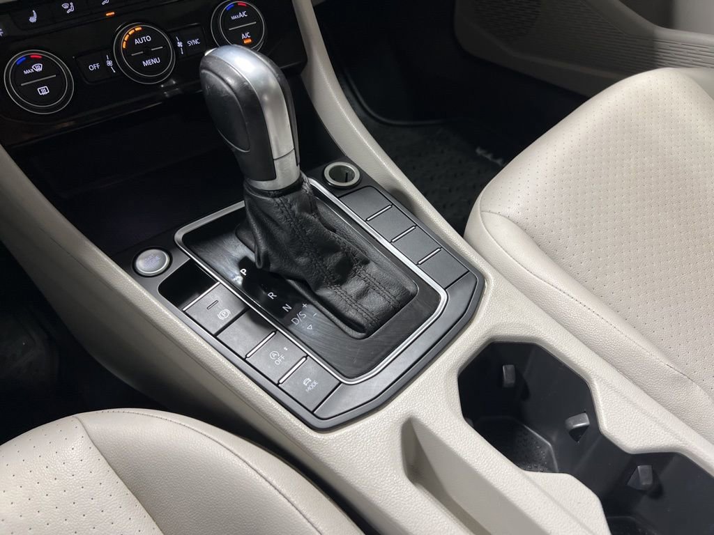 Used 2019 Volkswagen Jetta SEL image 33