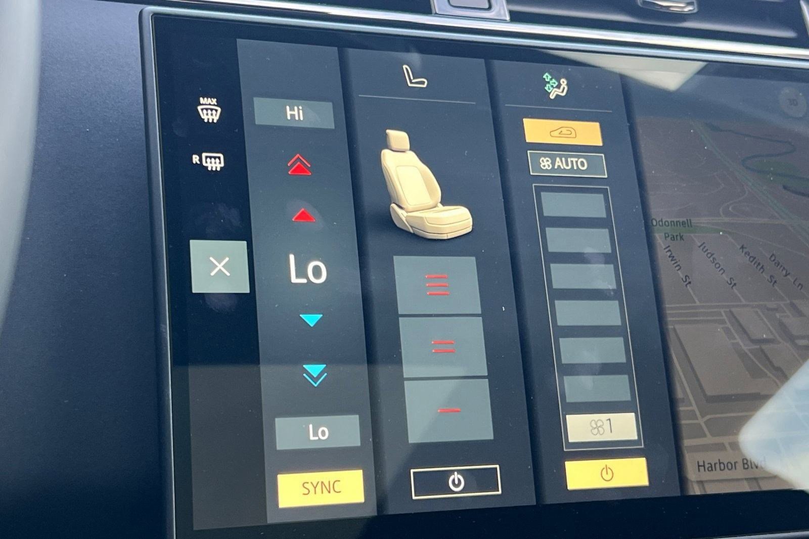 Used 2024 Land Rover Range Rover Evoque Dynamic SE image 29