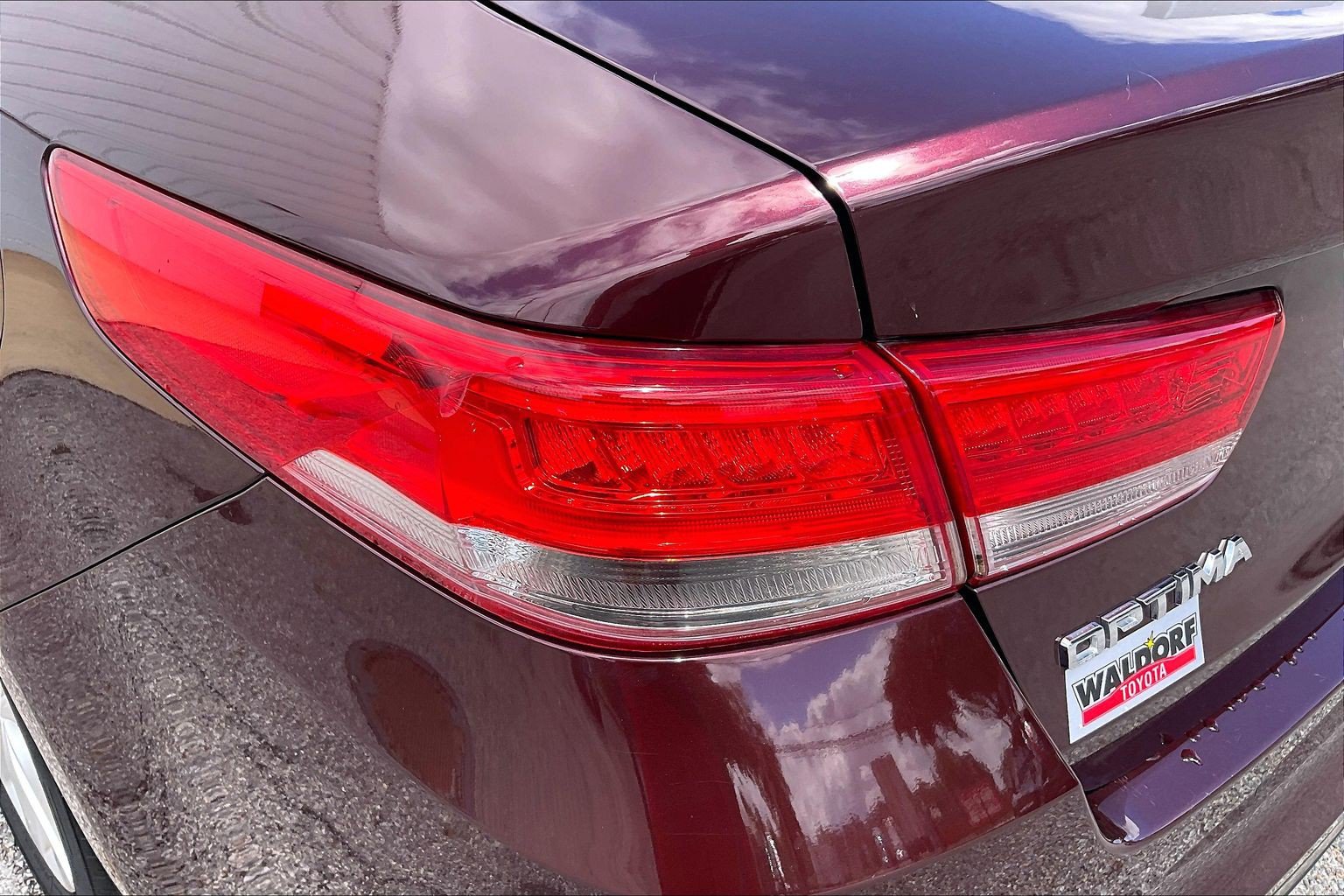 Used 2017 Kia Optima EX w/ Premium Package FWD image 34