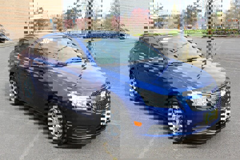 Used 2012 Chevrolet Cruze LT image 1