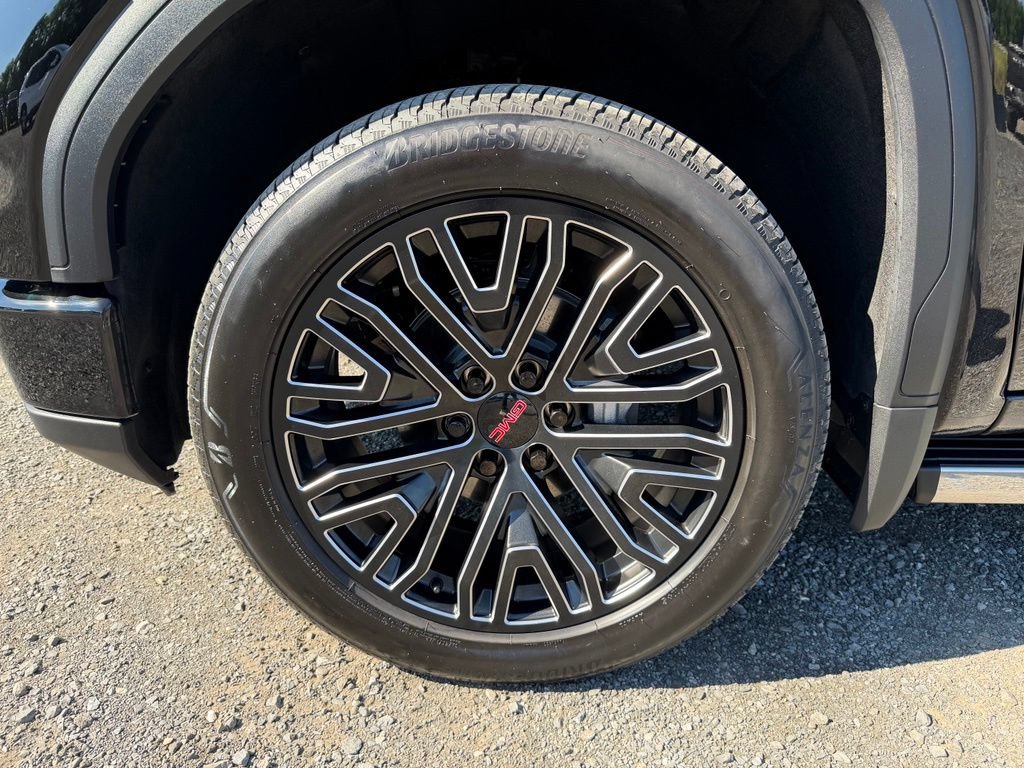 Used 2025 GMC Sierra 1500 Denali AWD/4WD image 15