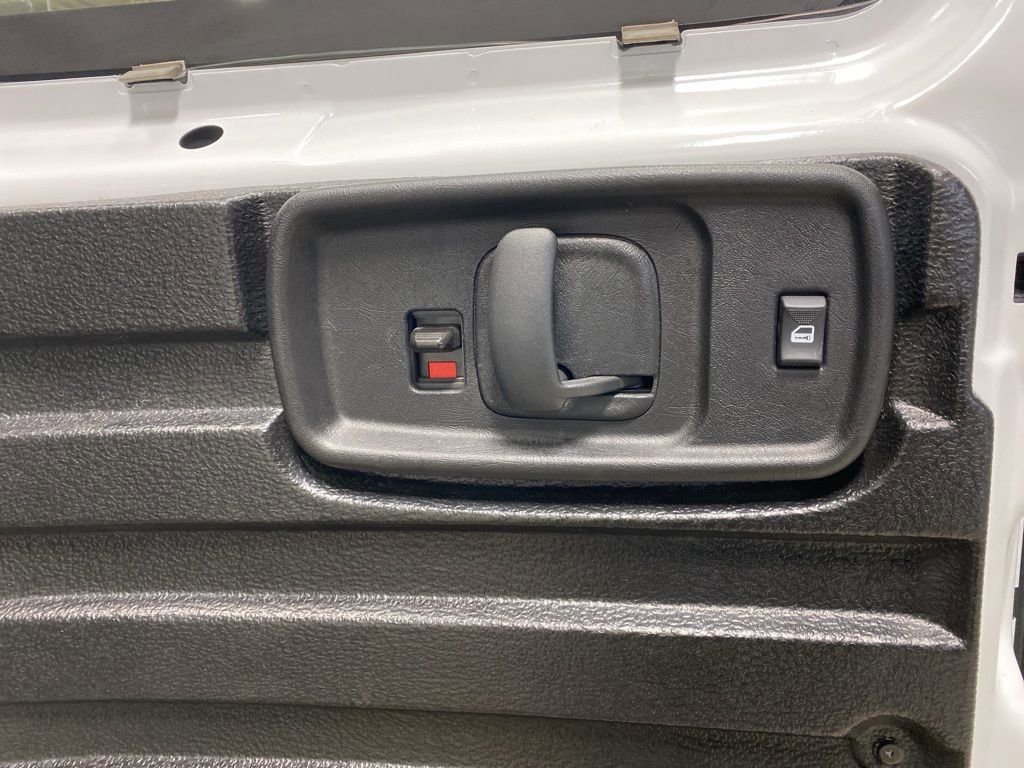 Used 2024 GMC Savana 2500 w/ Driver Convenience Package image 8